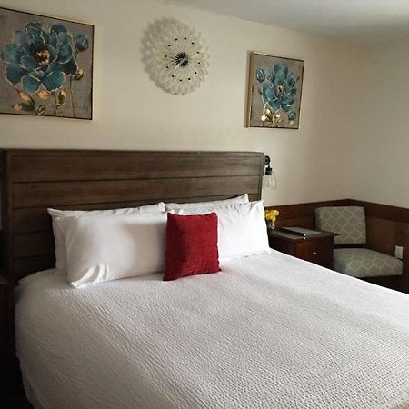 Atlantic Coast Inn Эллсуорт Экстерьер фото